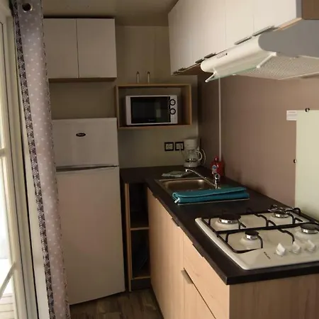 Camping Des Joyeux Campeurs キャンプ場 Pont-sur-Seine